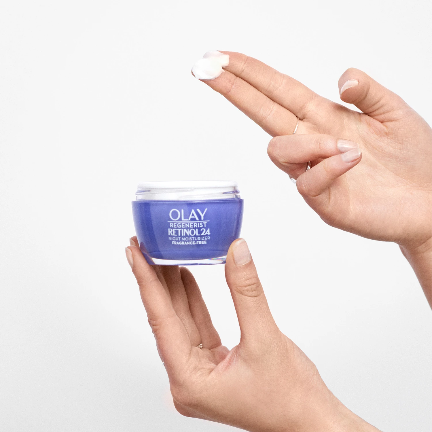 Regenerist Retinol24 + Peptide Night Moisturizer 3 Regenerist Retinol24 + Peptide Night Moisturizer - Image 3