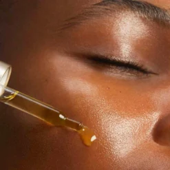 Clarins Santal Soothing & Hydrating Natural Face Treatment Oil -Deals Nude Flair Store 2559206cm alt03