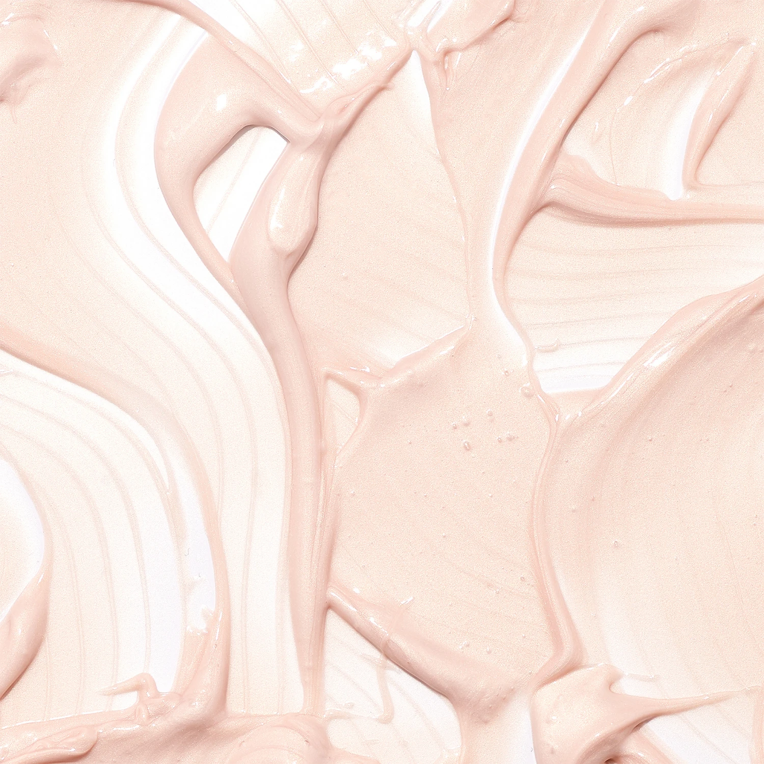 GLOWSTARTER Mega Illuminating Moisturizer 4 GLOWSTARTER Mega Illuminating Moisturizer - Image 4