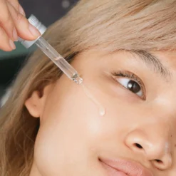 The Body Shop Vitamin C Glow Revealing Serum -Deals Nude Flair Store 2598508cm alt03