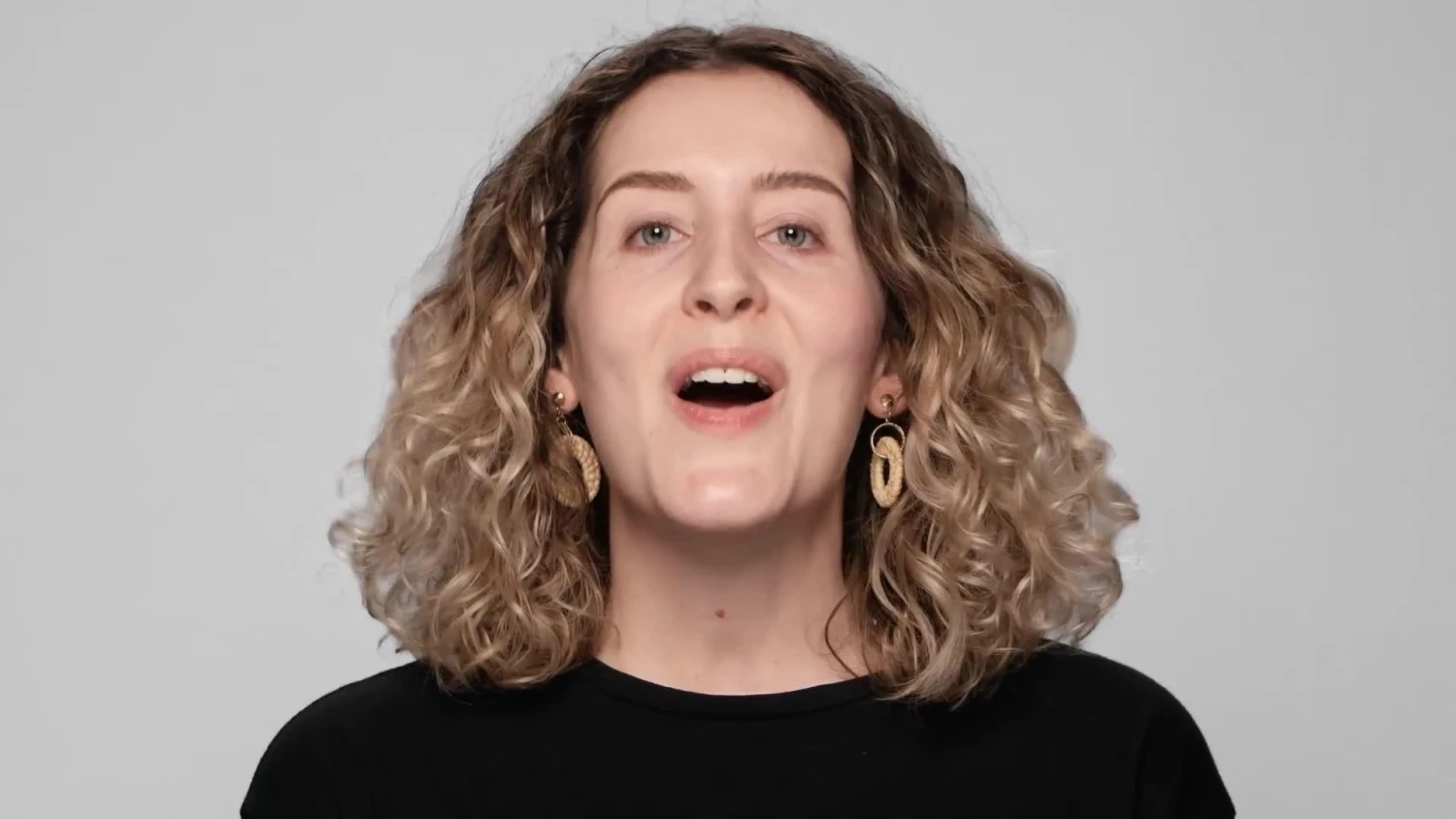 Bobbi Brown Vitamin Enriched Face Base Priming Moisturizer 4 Bobbi Brown Vitamin Enriched Face Base Priming Moisturizer - Image 4